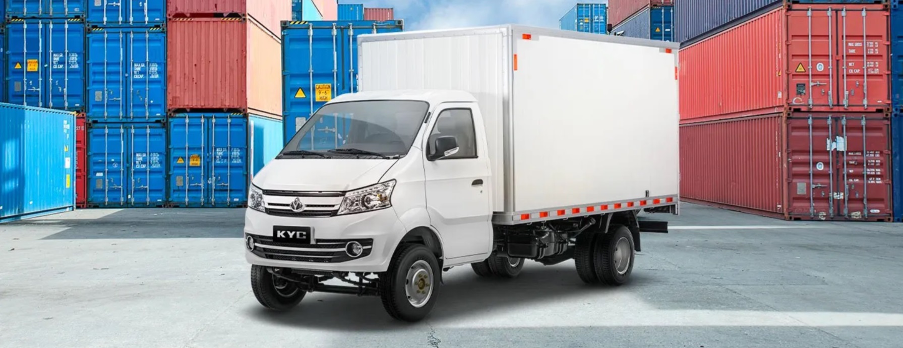 KYCX5 1.6 CARGO BOX - Imagen Exterior